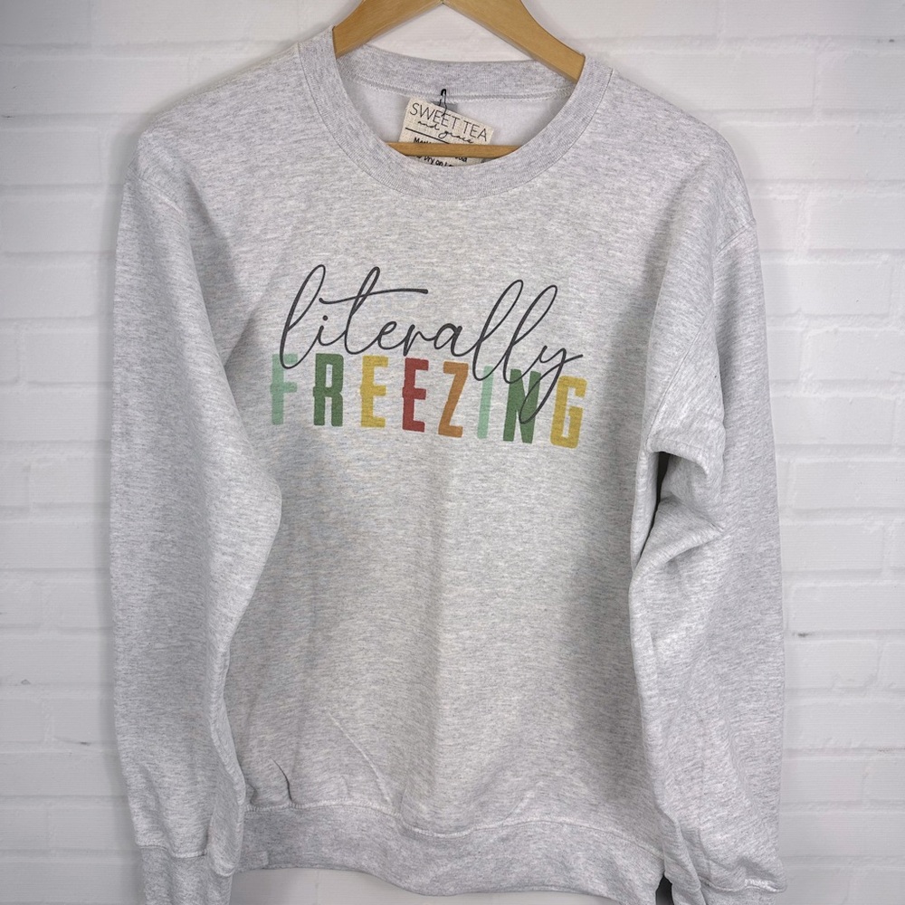 Literally freezing Gildan Sweatshirt size small and 2X gray